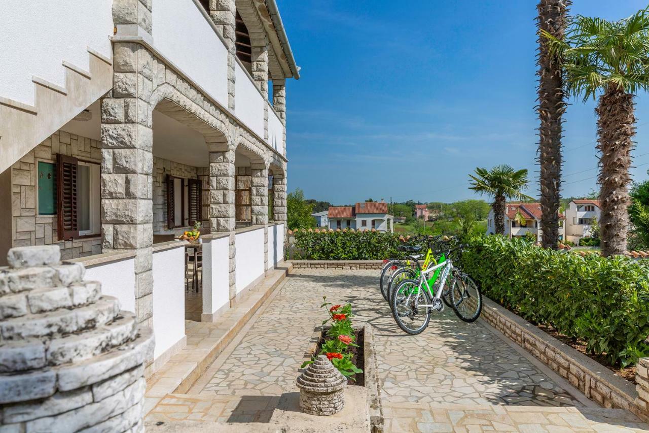 Apartments Rita Poreč Eksteriør bilde